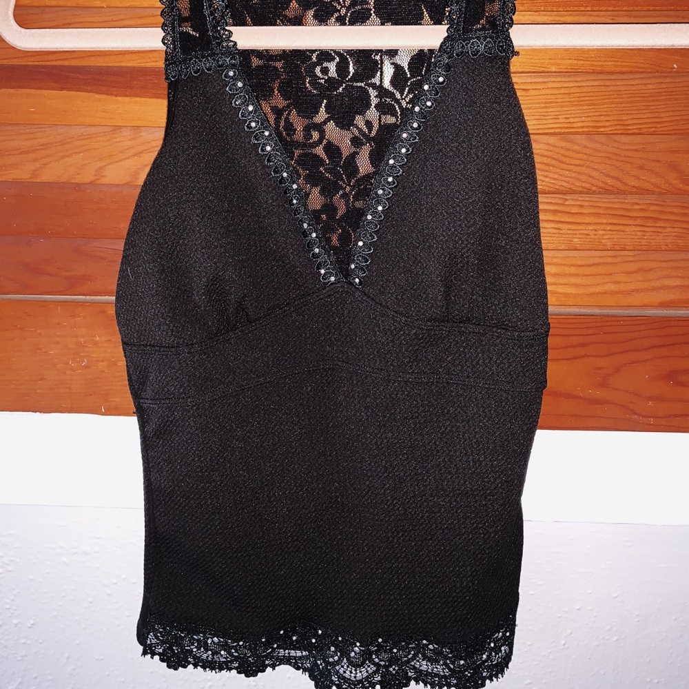 V-Neck | Black | Lace | Top | Size: S
